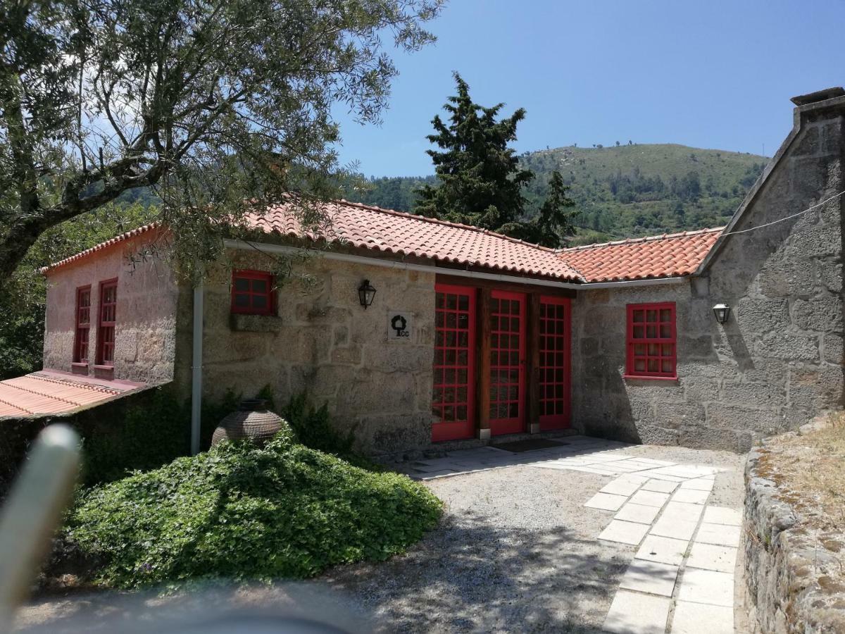 Casa Do Silverio Santa Cruz do Douro Luaran gambar